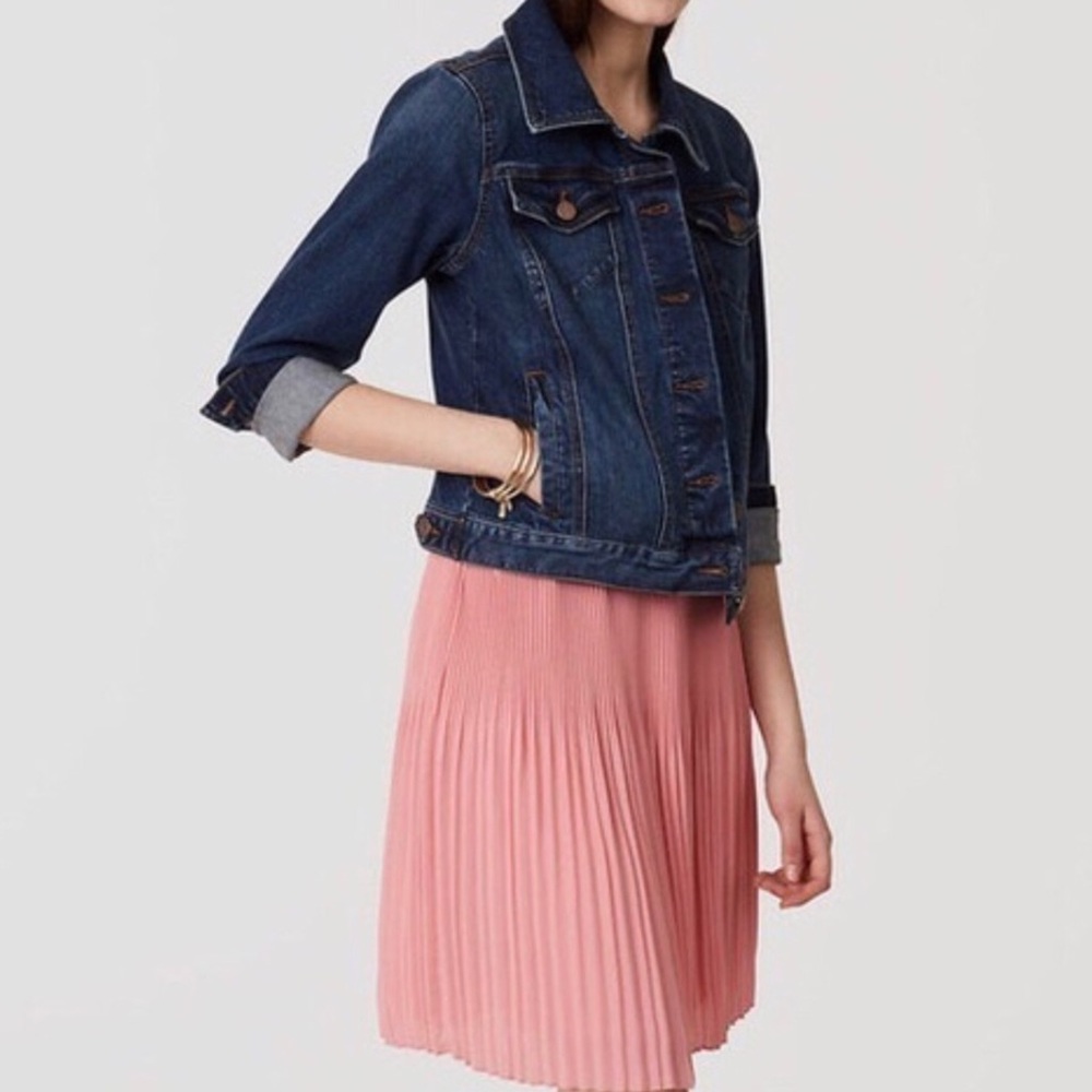 Loft Pink pleated skirt size 14